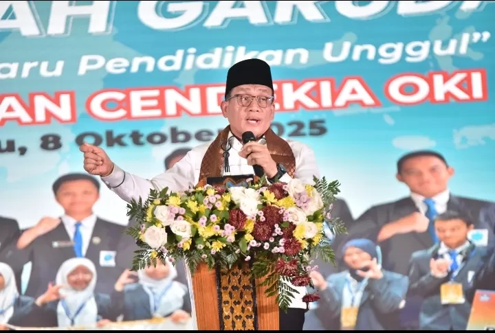 Wakil Menteri Agama Romo H. R. Muhammad Syafii (Rini Suryati)