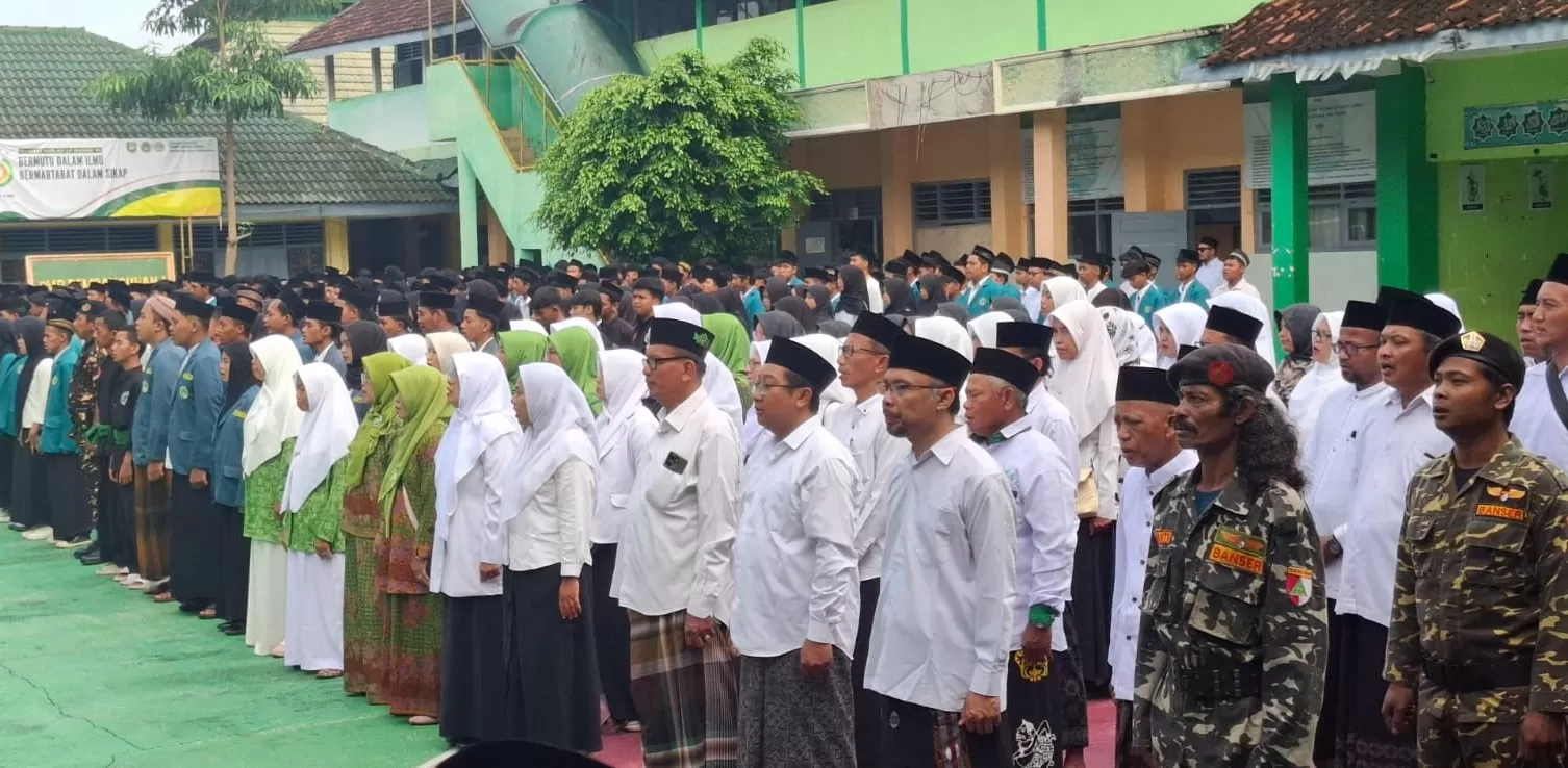 Dedy EW Peserta hari santri di SMA/SMK Karangmojo