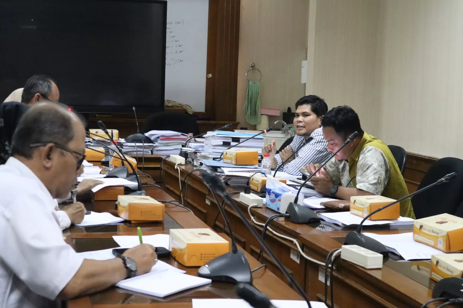 Rapat kerja anggaran Komisi B DPRD Kota Yogya bersama jajaran DPMPTSP Kota Yogya. (Ardhi Wahdan)