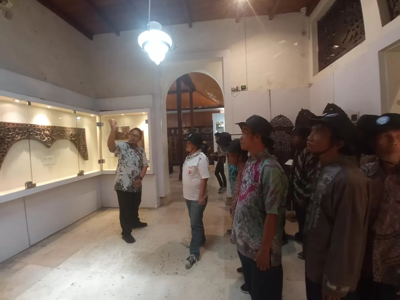 Kegiatan Fun Activity Disabilitas Psikososial di Museum Sonobudoyo   ( risbika putri )