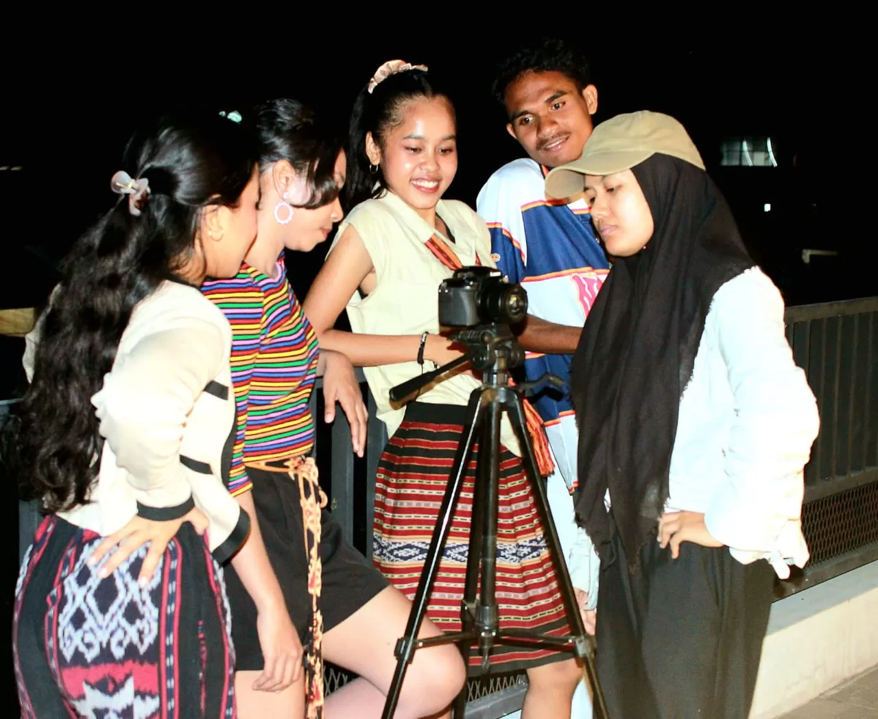 Foto Istimewa Proses syuting video lagu 'Kaka Pu Andalan.