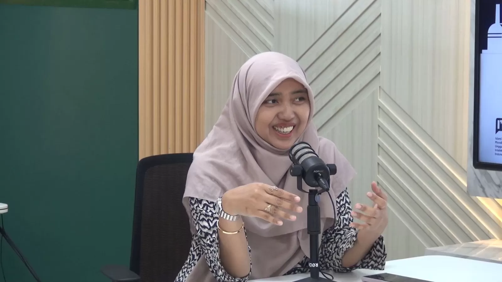 Ketua Program Studi Manajemen Rekayasa, Program Sarjana FTI UII Ir Elanjati Worldailmi ST MSc (Istimewa )