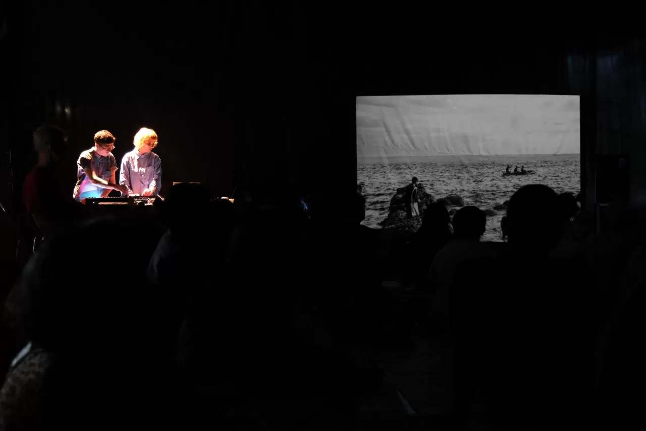  Dialog Lensa #6: Sitting with the Sea&rdquo;, Kolaborasi Lintas Samudra dari Yogyakarta hingga Cairns (istinewa)