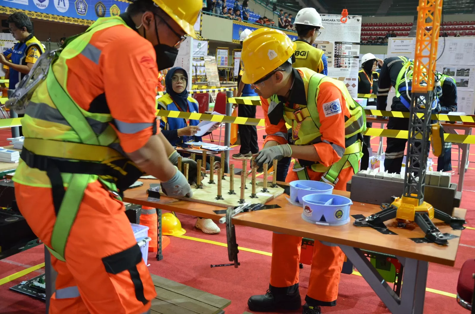 Foto: Dok. UNY &mdash; Suasana peserta berlomba pada KJI XX dan KBGI XVI di GOR UNY