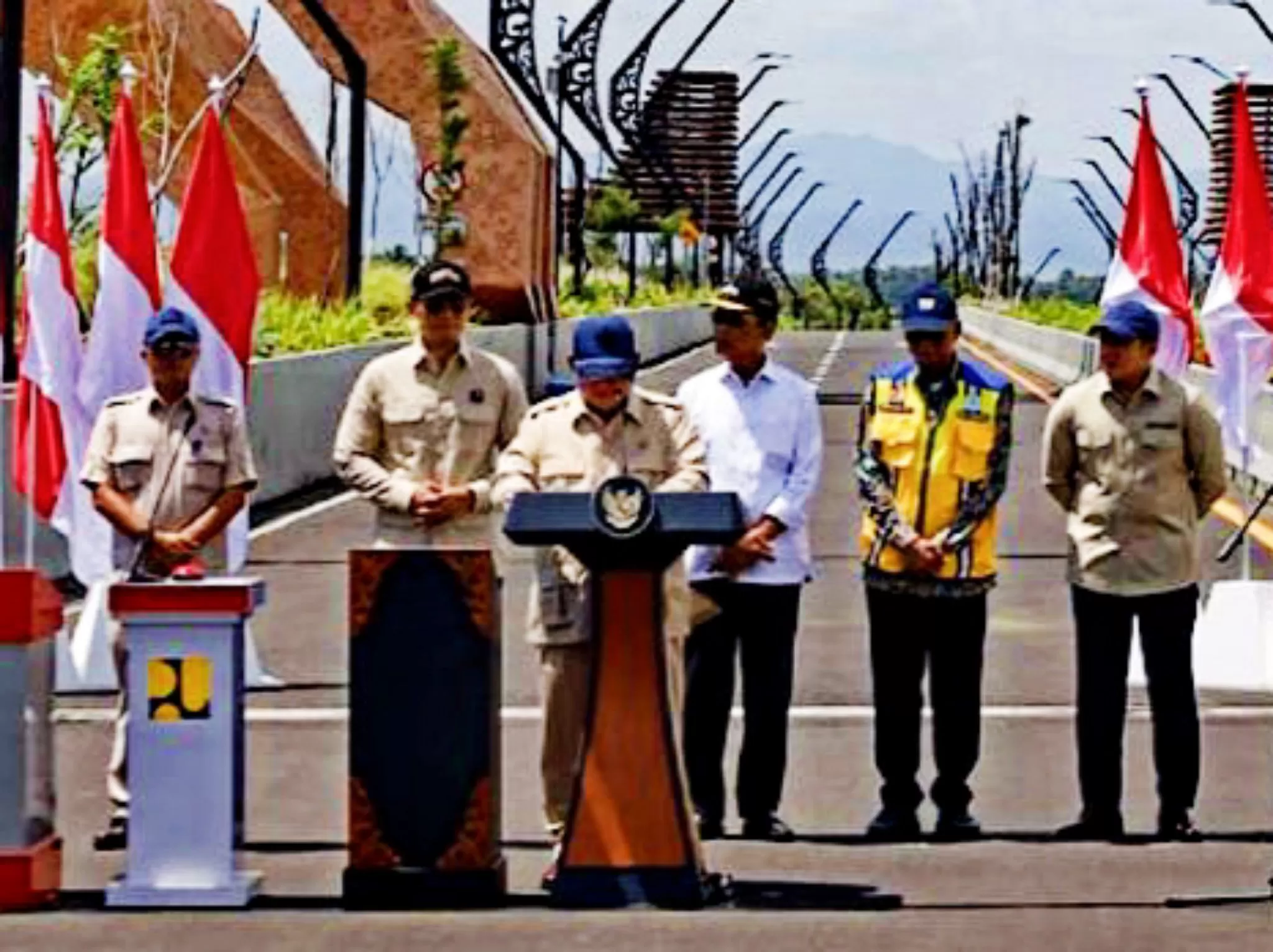 KR Judiman  Presiden RI Prabowo Subiyanto meresmikan Jembatan Kabanaran