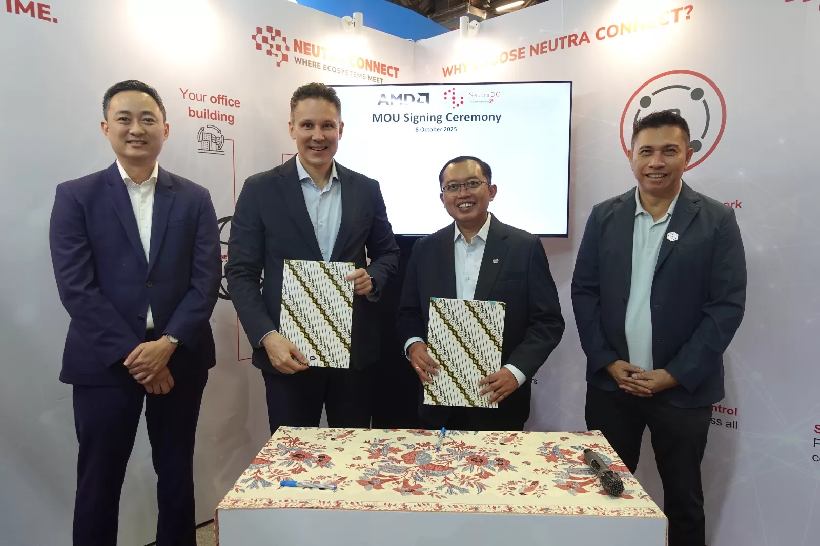  Jakarta,- NeutraDC Singapore Pte. Ltd., anak usaha PT Telkom Data Ekosistem (NeutraDC) yang merupakan bagian dari PT Telkom Indonesia (Persero) Tbk (Telkom) menandaatangani Memorandum of Understandin (istimewa)