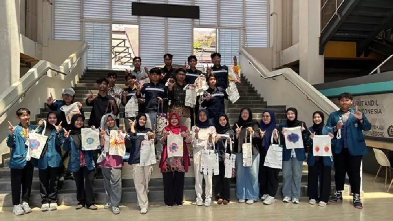 Sebagian peserta Summer Course