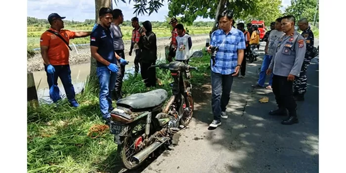 Sepeda motor yang ditemukan warga.