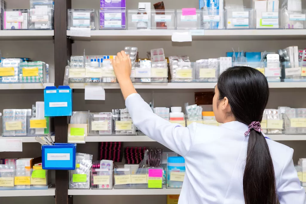 Ilustrasi obat di apotek (foto: Farmasi Asia)