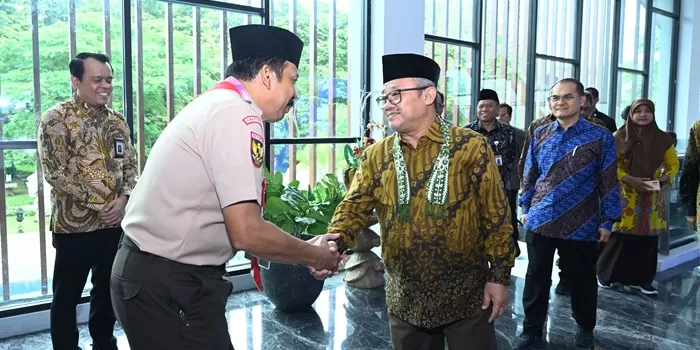 Mendikdasmen Abdul Mu ti hadiri Peringatan Hari Disabilitas Internasional 2025. 
