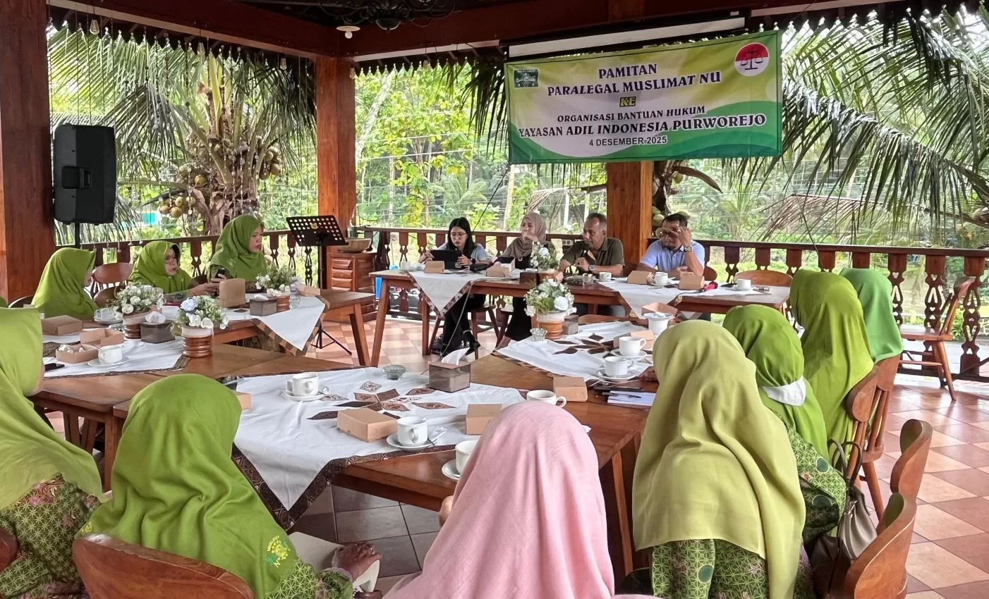 Pamitan Paralegal Muslimat NU kepada Organisasi Bantuan Hukum (OBH) Yayasan Adil Indonesia Purworejo di ABK Purworejo, Jawa Tengah.  (Hendri Utomo)