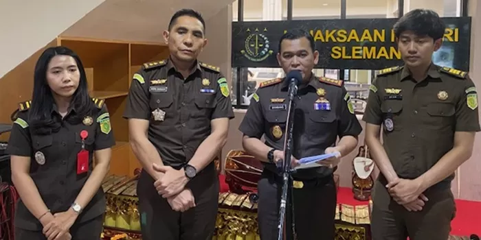 Bambang memaparkan sejumlah perkara yang ditangani Pidsus Kejari Sleman. 