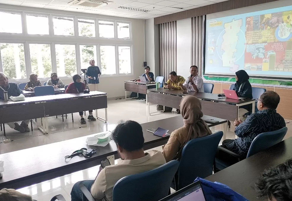 Workshop pengolahan sampah mandiri berbasis ekonomi sirkular di kampus Fapet UGM. (Devid Permana)