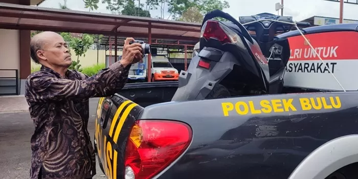Polres Temanggung memperlihatkan sepeda motor hasil curian yang berhasil didapatkan dari pelaku.
