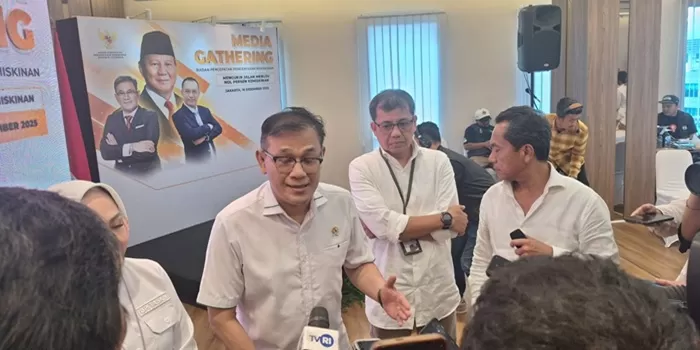 Kepala BP Taskin, Budiman Sujatmiko ketika memberikan keterangan kepada wartawan di kantornya.