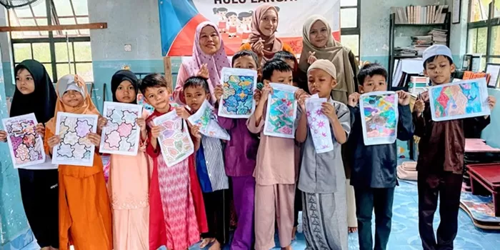 Mahasiswa UAA hadirkan edukasi budaya untuk Anak Sanggar Bimbingan Hulu Langat. 