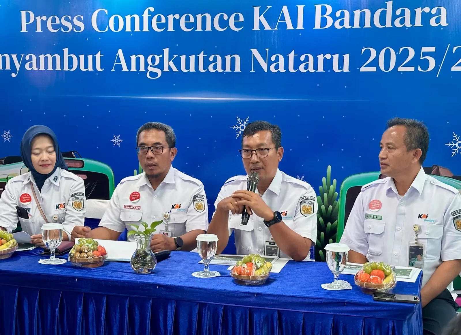 Dirut KAI Bandara saat berikan keterangan pada media ( (Harminanto))