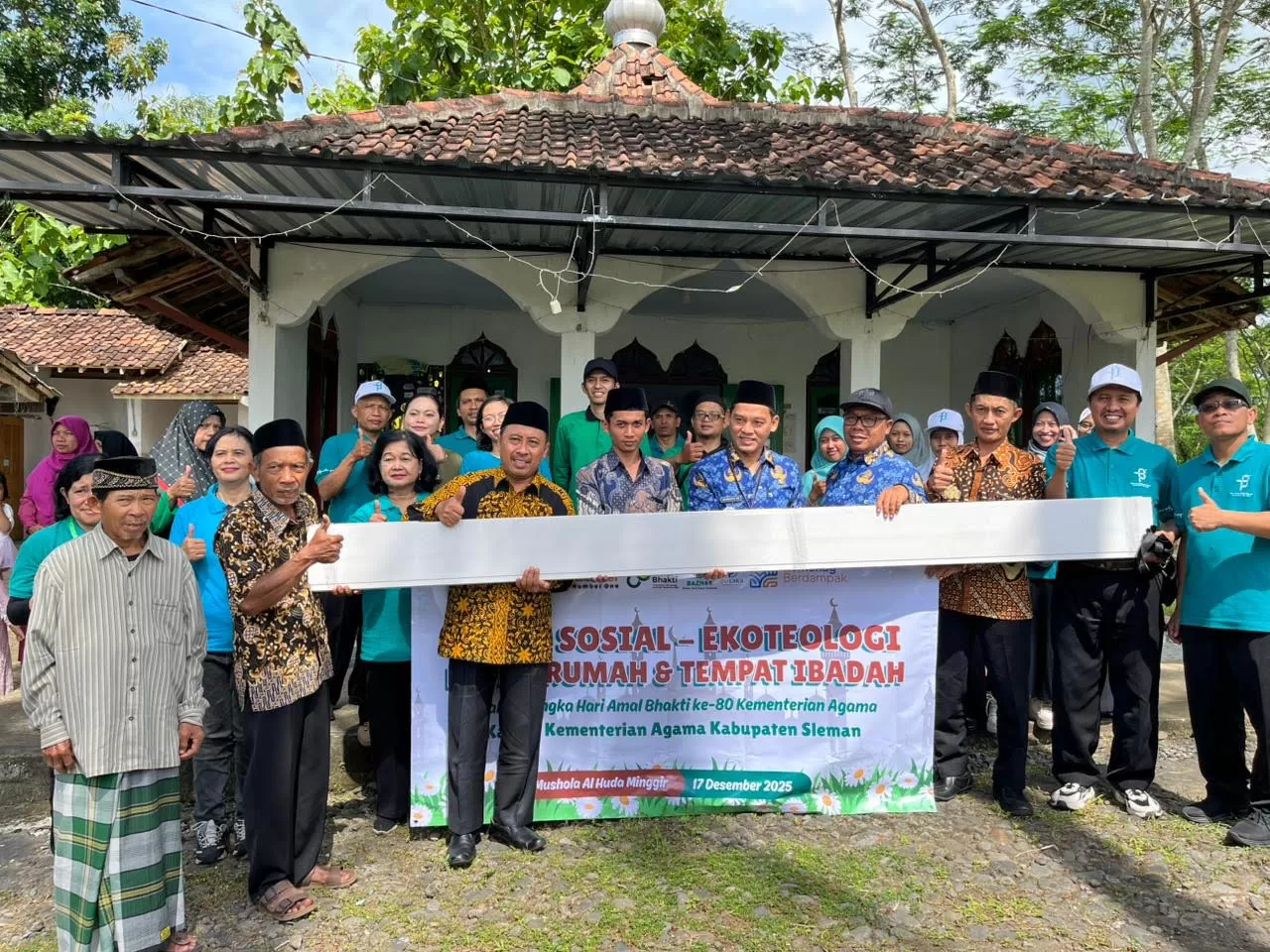 Kepala Kantor Kemenag Sleman dalam baksos bedah rumah ibadah (Istimewa)