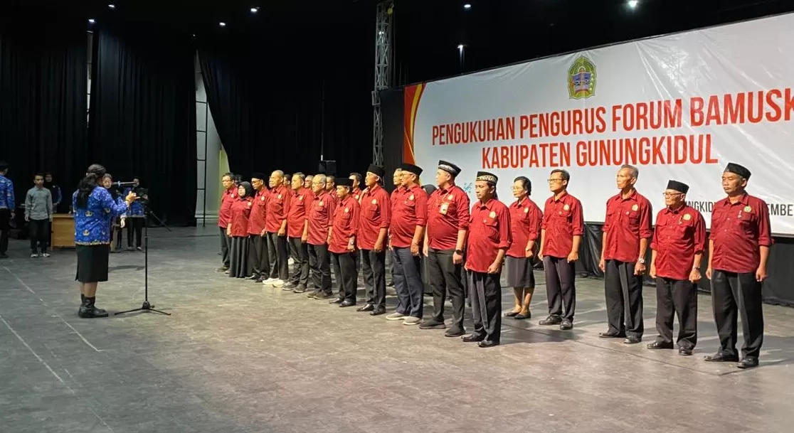 Bupati melantik Forum Bamuskal Gunungkidul (Dedy EW)