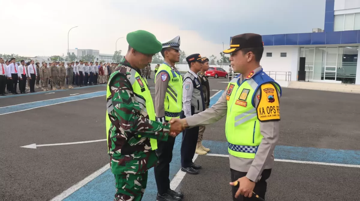  Apel Gelar Pasukan Operasi Lilin 2025 di Purbalingga   (TOTO R)