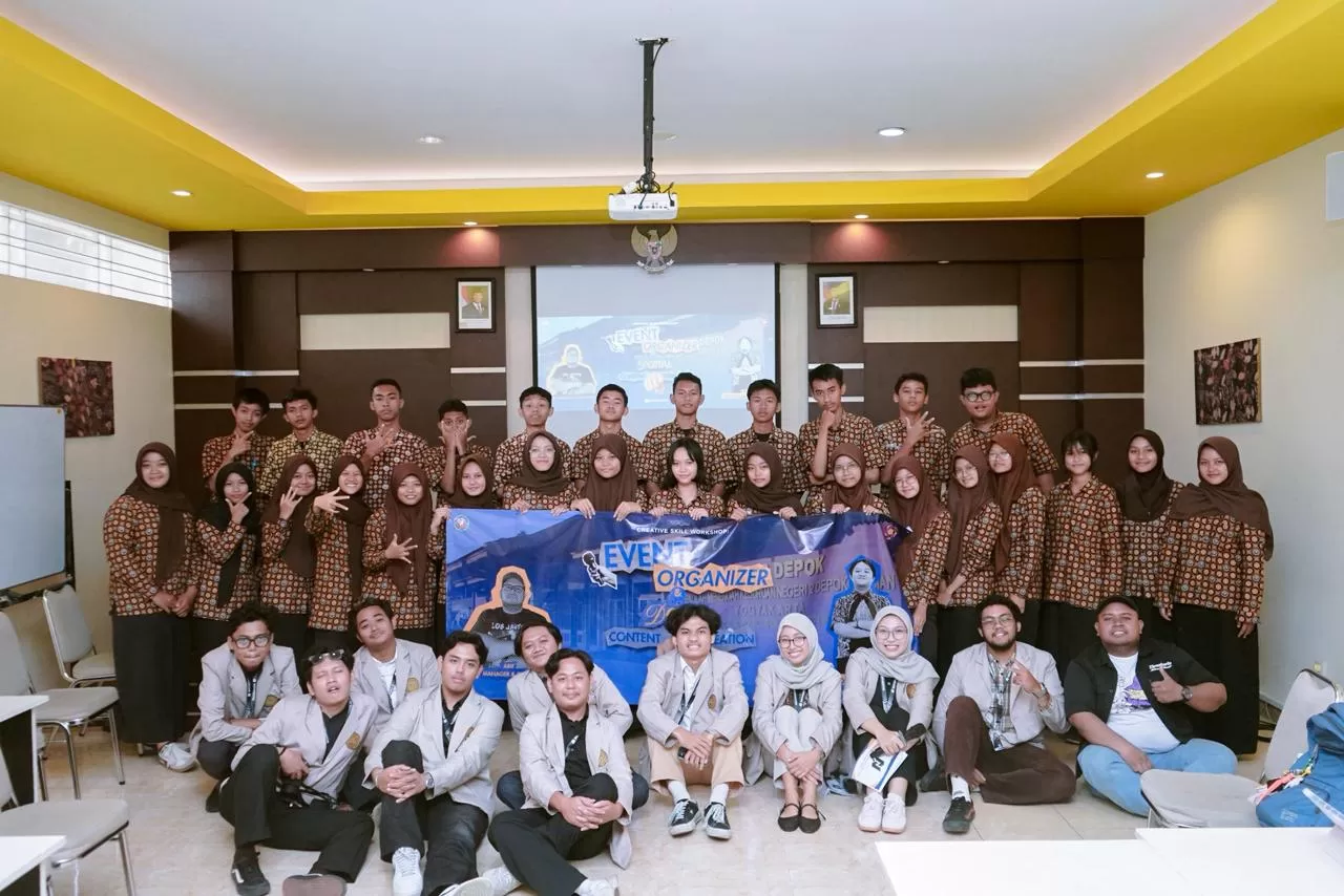  Mahasiswa Ilmu Komunikasi AMIKOM Bekali Siswa SMKN 2 Depok dengan Pelatihan Event Organizer  (istimewa)