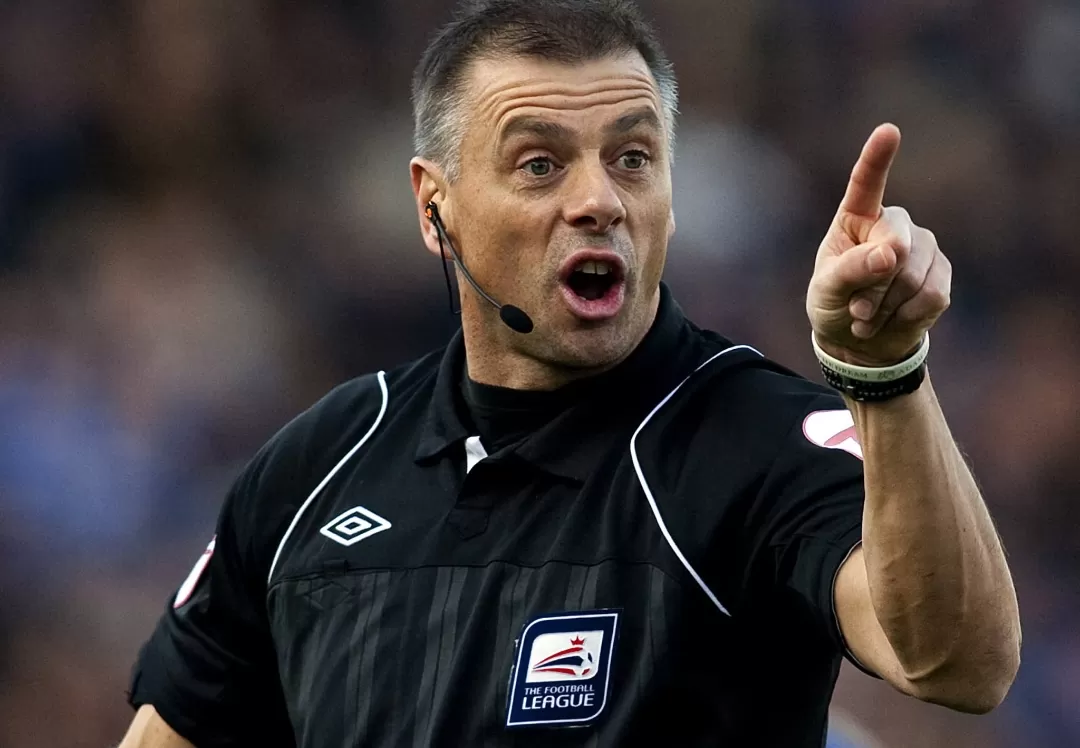 Mantan wasit EPL, Mark Halsey, komentari laga Newcastle vs Chelsea (Foto: The Independent). 