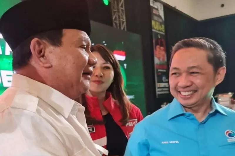 Ketum Gelora Anis Matta, bersama Prabowo Subianto, dalam sebuah kesempatan.  (FOTO: Dok. Partai Gelora)