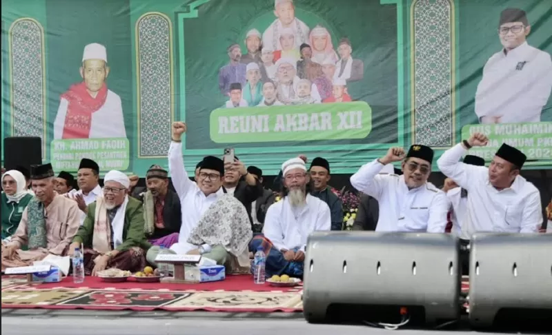 Cak Imin didukung jadi capres, saat hadiri reuni akbar ke-12 Alumni Ponpes Miftahul Huda al-Musri Cianjur, Sabtu (12/8/2023).  (FOTO: Dok. Tim Media PKB)