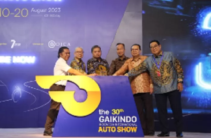 Momen pembukaan GIIAS 2023 di ICE BSD City, Tangerang, Banten, Kamis (10/8/2023).  (FOTO: DOk. GIIAS)