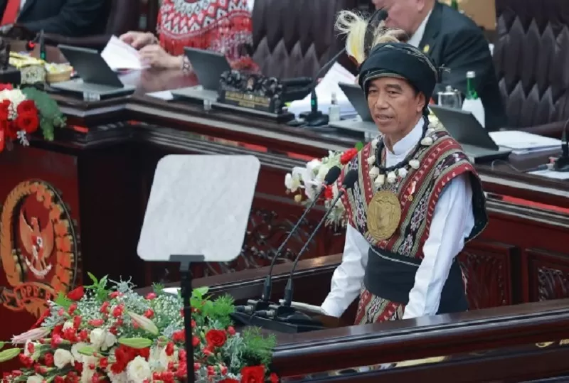 Presiden Jokowi ungkap strategi dan pondasi raih Indonesia Emas 2045, Sdiang Tahunan MPR RI di Gedung DPR/MPR/DPD RI, Rabu (16/8/2023).  (FOTO: Munchen/nr)