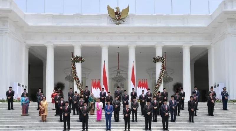 Deretan menteri dan wamen Jokowi yang berebut kursi DPR RI di Pemilu 2024.  (FOTO: Dok. BPMI Setpres)