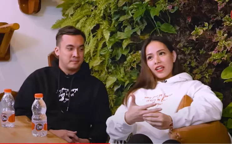 Rendy Kjaernett dan Lady Nayoan di podcast Denny Sumargo. (Foto: Kanal Youtube CURHAT BANG Denny Sumargo)