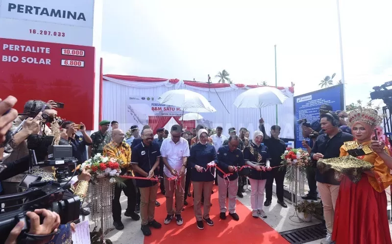 Peresmian penyalur BBM Satu Harga di Natuna, Kepri, Kamis (24/8/2023). Pertamina dorong peningkatan ekonomi di daerah 3T.  (FOTO: Dok. Pertamina)