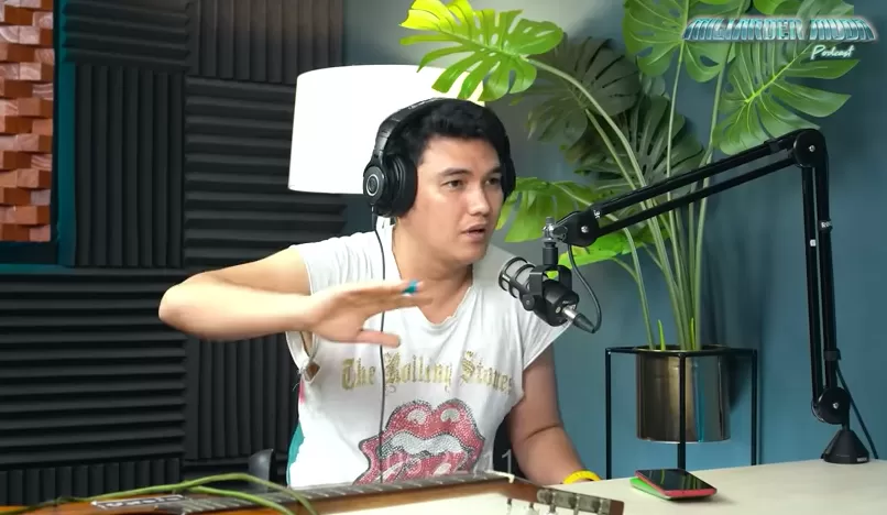 Aldi Taher jawab pertanyaan seputar dirinya  jadi Caleg di podcast. (Foto: Tangkap layar YouTube @SamuelChrist)