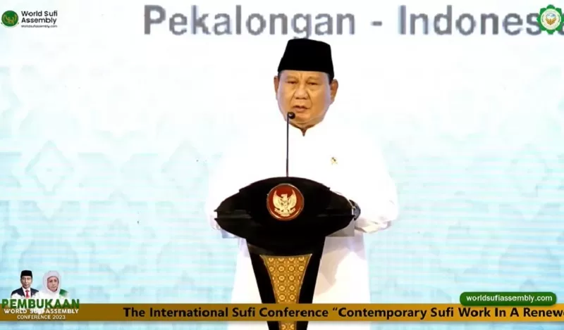 Ketua Panitia Multaqo Sufi Al-Alamy, Prabowo Subianto, saat sambutan pada pembukaan Muktamar Sufi Internasional di Pekalongan.  (FOTO: Tangkap layar YouTube World Sufi Assembly)