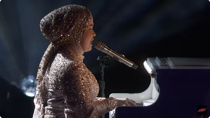 Putri Ariani di babak semifinal AGT 2023. (Foto: Tangkap layar YouTube @AGT)