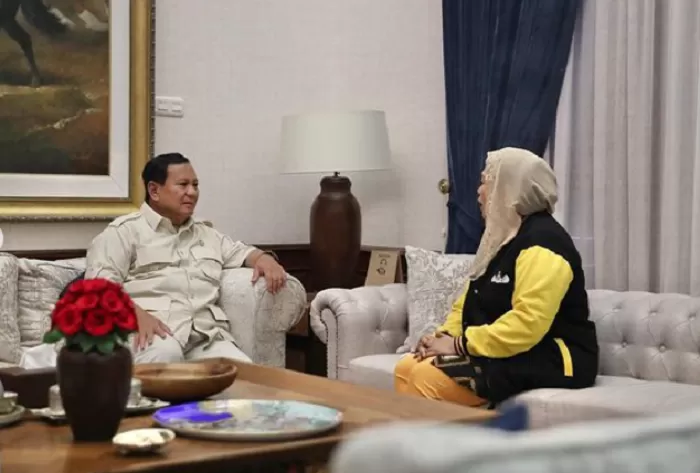 Pertemuan Yenny Wahid dan Prabowo Subianto. (Foto: Instagram @prabpwo)