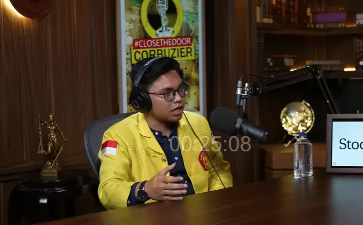 Ketua BEM UI, Melki Sedek Huang di Podcast Close The Door.  (Foto: Tangkap layar YouTube @corbuzier)