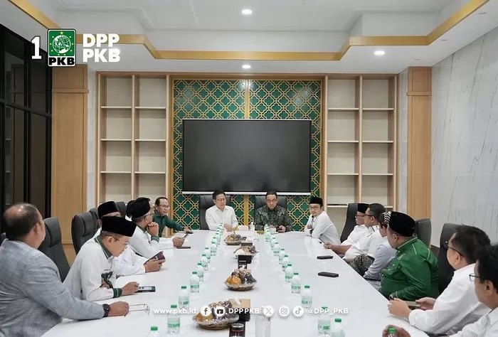 Anies Baswedan berdialog dengan Cak Imin dan jajaran DPP PKB. (Foto: Instagram @dpp_pkb)