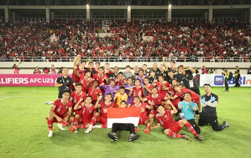 Timnas U-23 lolos ke Piala Asia U-23 tahun depan. Ketum PSSI Erick Thohir dinilai sukses membangun tradisi juara Timnas Indonesia.  (FOTO : Dok. PSSI)