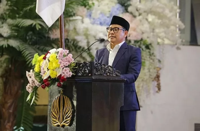 Bacawapres Muhaimin Iskandar atau Cak Imin di UNESA, Surabaya. (Foto: Instagram @cakiminow)