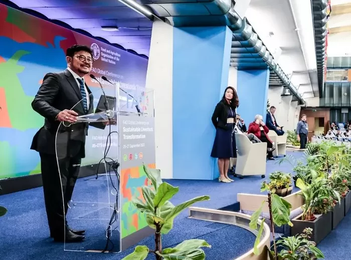 Mentan Syahrul Yasin Limpo hadir dalam forum Global Conference on Sustainable Livestock Transformation di Roma, Italia. (Foto: Instagram @syasinlimpo)