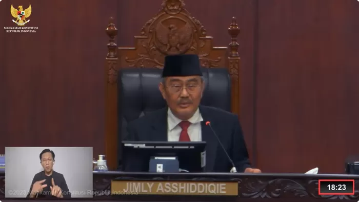 Ketua MKMK, Jimly Asshiddiqie. (Foto: Tangkap layar YouTube  Mahkamah Konstitusi RI)