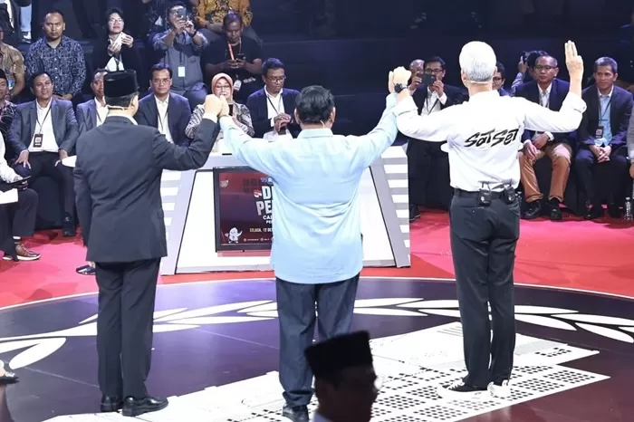 Anies Baswedan, Prabowo Subianto, dan Ganjar Pranowo dalam Debat Capres Perdana 2024. (Foto: Instagram @prabowo)