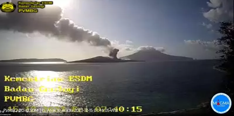 Penampakan Gunung Anak Krakatau. (Foto: Twitter @PVMBG_)