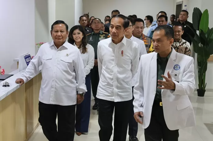 Menhan Prabowo Subianto mendampingi Presiden Joko Widodo (Jokowi) meresmikan RSPPN. (Foto: Istimewa)