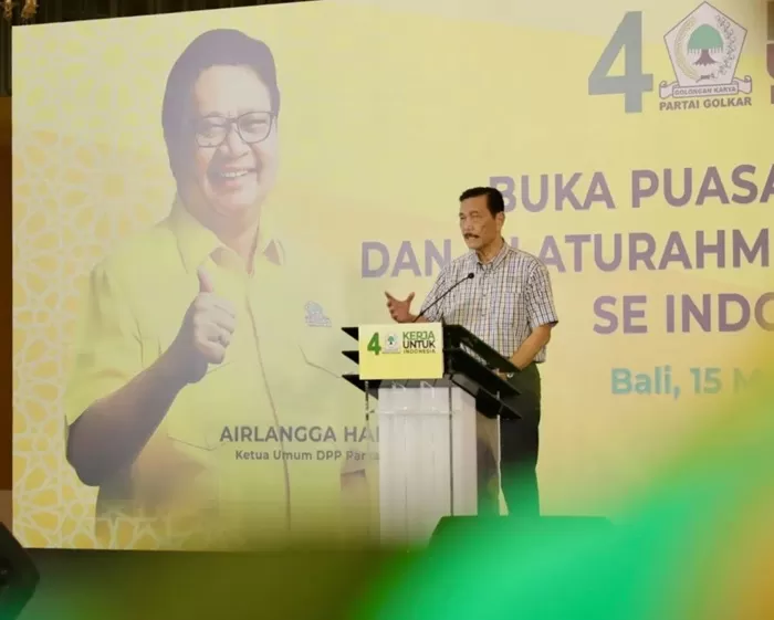 Luhut Binsar Pandjaitan di agenda bersama para petinggi Golkar di Bali. (Foto: Instagram @luhut.pandjaitan)