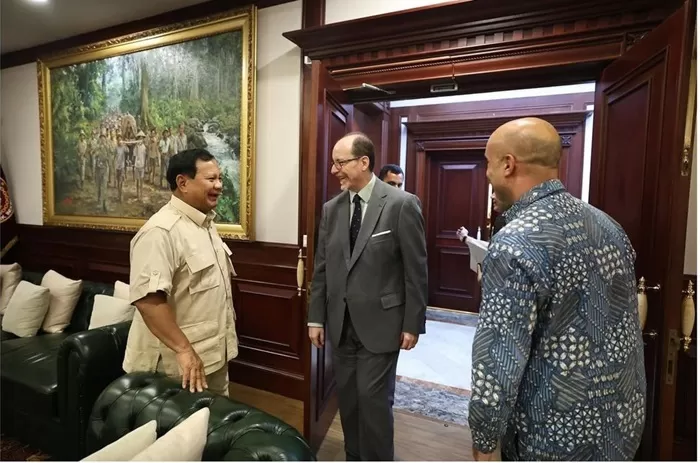 Prabowo Subianto mendapat surat ucapan selamat dari Perdana Menteri (PM) Spanyol, Pedro S&aacute;nchez.  (Foto: Instagram @prabowo)