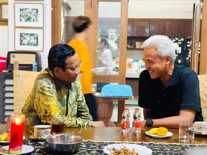 Mahfud MD bersama Ganjar Pranowo. (Foto: Dok. Mahfud MD)