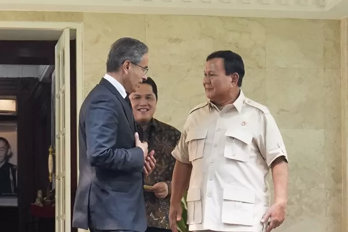 Momen Prabowo menerima kunjungan Mohamed Ali Rashed Alabbar dan Erick Thohir di kantor Kemhan RI, Jakarta. (Foto: Istimewa)